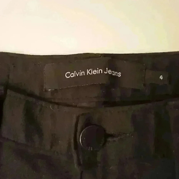Calvin Klein Jeans Size 4 Black Mid Rise Skinny Leg - Picture 3 of 11
